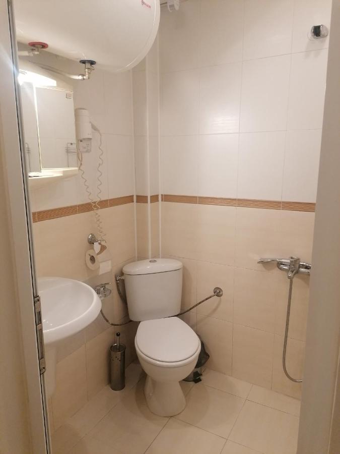 בלאגובגראד Petkov Family Hotel מראה חיצוני תמונה