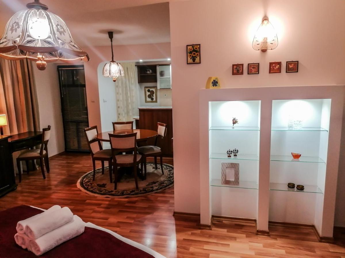 בלאגובגראד Petkov Family Hotel מראה חיצוני תמונה